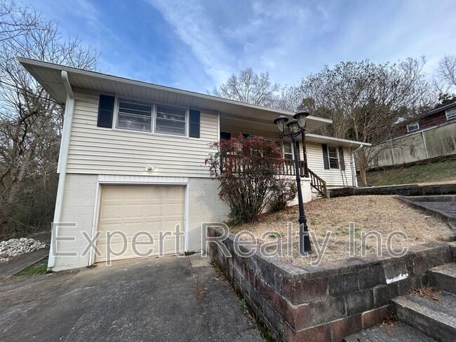 property at 2249 4th Pl Cir NE