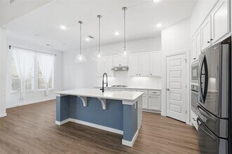 5737 Miriam Dr in Forney, TX - Building Photo - Building Photo