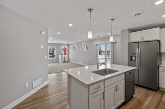 11032 Zest St NE in Blaine, MN - Building Photo - Building Photo