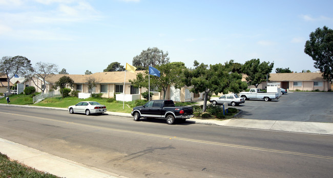 Arey Pointe Condominiums in San Diego, CA - Building Photo - Building Photo