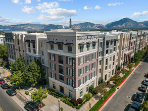 Birkhill Apartments in Murray, UT - Foto de edificio - Building Photo