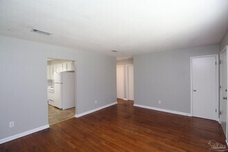 642 Ditmar St in Pensacola, FL - Building Photo - Building Photo