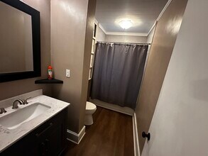 104 Nouveau Ln, Unit Unit 1 in Lafayette, LA - Building Photo - Building Photo