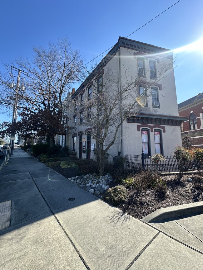 243 W Main St, Unit 2