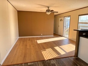 709 N Power Glide Way in Dandridge, TN - Building Photo - Building Photo