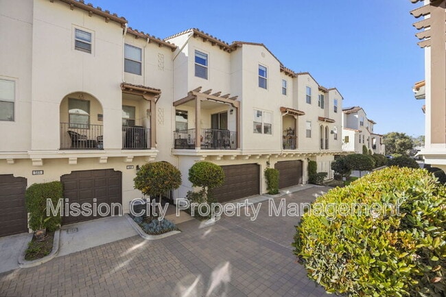 property at 569 E Montecito St