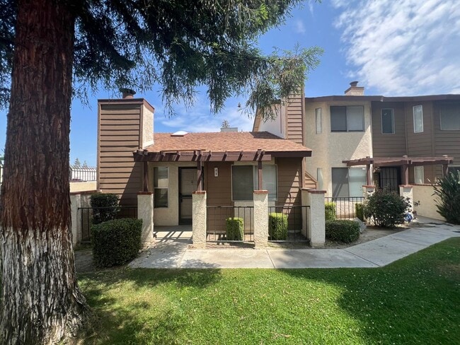 4600 Beechwood St in Bakersfield, CA - Building Photo - Building Photo