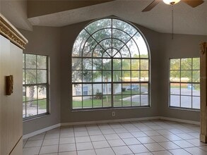 5015 Laguna Bay Cir in Kissimmee, FL - Building Photo - Building Photo