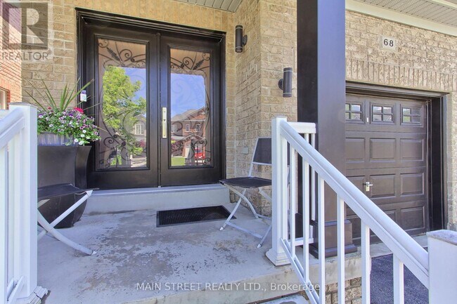 68 Four Seasons Crescent in East Gwillimbury, ON - Building Photo - Building Photo