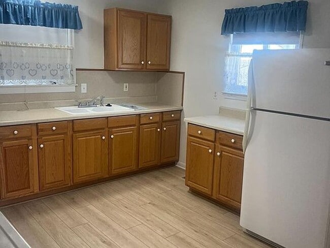 4670 Polk St in Dearborn Heights, MI - Building Photo - Building Photo