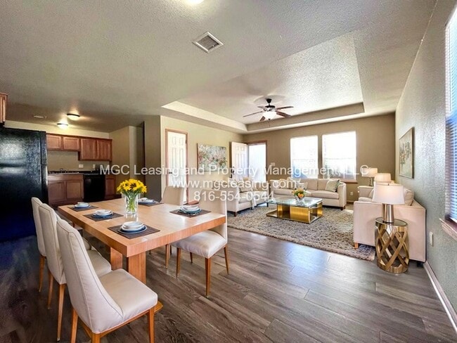 property at 119-123 SW Rock Garden St