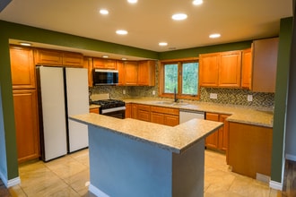 6701 St Ives Pl in Anchorage, AK - Building Photo - Building Photo