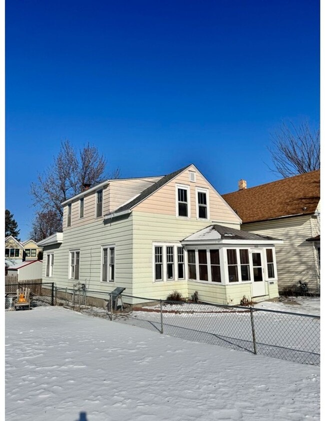 property at 1021 Charles Ave