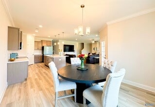 3108 Henry Rd SE in Decatur, AL - Building Photo - Building Photo