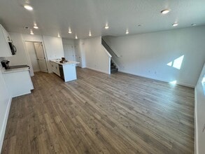 2814 E Fireweed Ln in Washington, UT - Building Photo - Building Photo