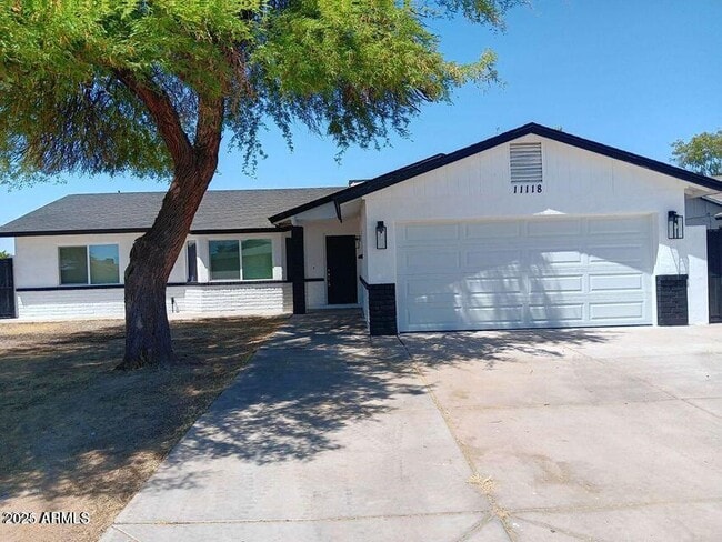 property at 11118 W Turney Ave