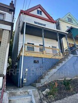 2330 Eccles St in Pittsburgh, PA - Building Photo