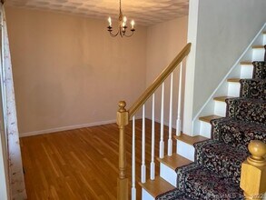 155 Ledgeland Dr in Groton, CT - Building Photo - Building Photo