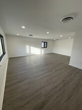 3201 N Long Ave, Unit 2N in Chicago, IL - Building Photo - Building Photo