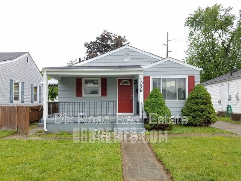 1096 Corwin Ave in Hamilton, OH - Building Photo