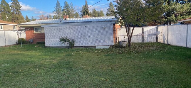 7009 N Howard St in Spokane, WA - Building Photo - Building Photo