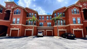 2713 Via Murano in Clearwater, FL - Building Photo