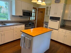 35 Marwick Manor in New Milford, CT - Foto de edificio - Building Photo