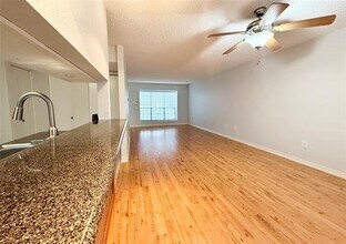 628 St Charles Dr in Arlington, TX - Building Photo - Building Photo