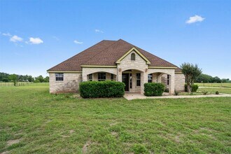 130 Cotton Rows Ln in Taylor, TX - Building Photo - Building Photo