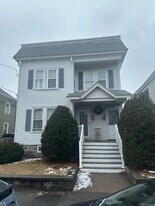 309 Newton St in Waltham, MA - Building Photo