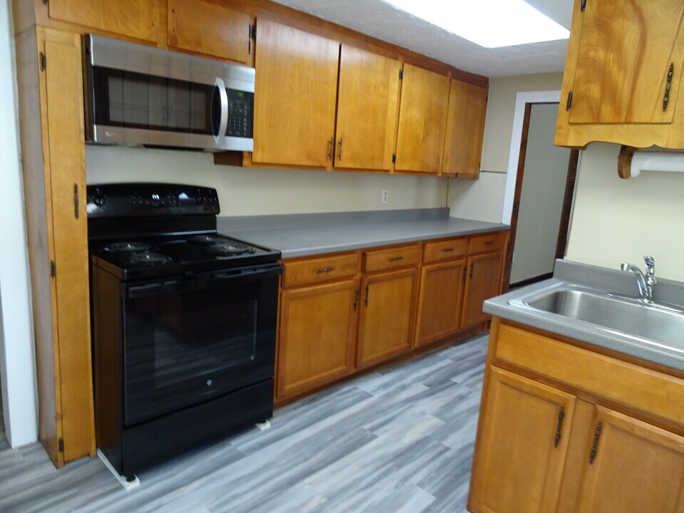 67 Washington St, Unit #3 in Weymouth, MA - Building Photo