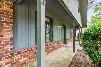 19 Oak Forest Dr in Maumelle, AR - Building Photo - Building Photo