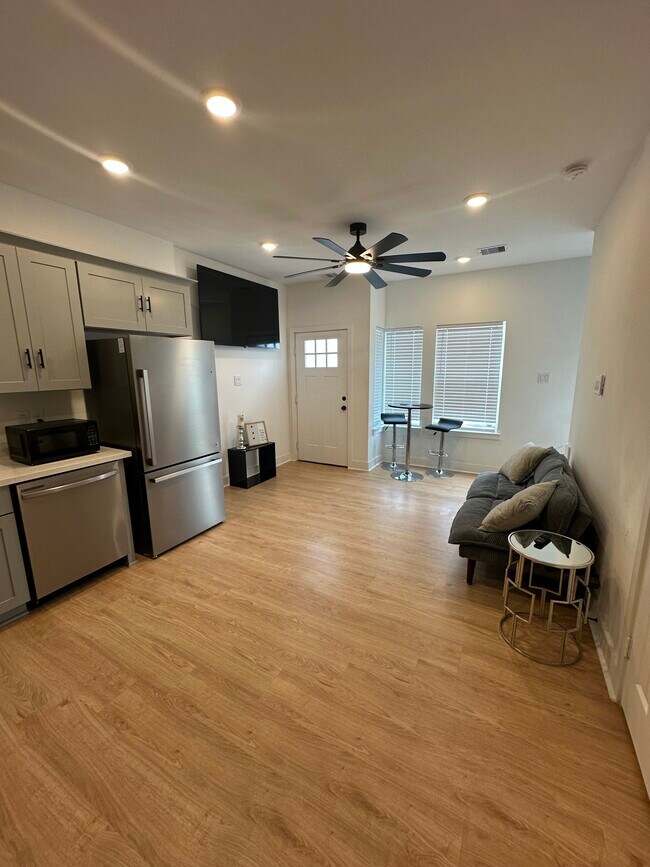 4624 Maggie St in Houston, TX - Building Photo - Building Photo