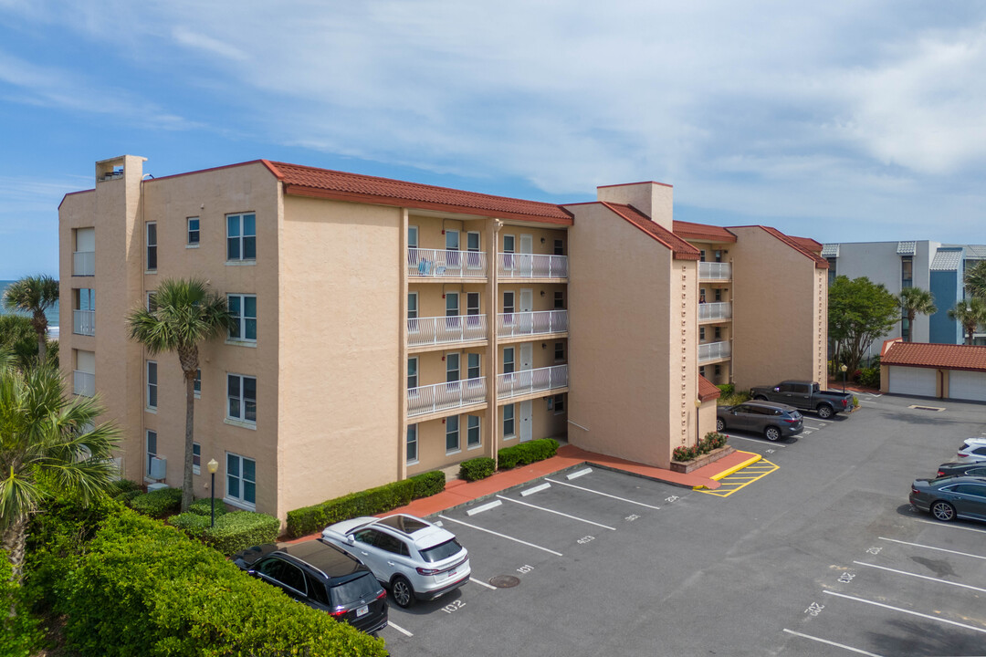 Atlantis on Amelia Condominiums in Fernandina Beach, FL - Building Photo