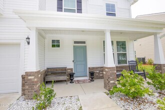 88 Kensington Dr in Spring Lake, NC - Building Photo - Building Photo