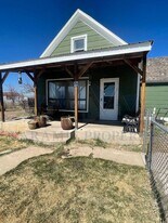 295 W Mitchell St in Laramie, WY - Building Photo