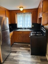 226 Quassuk Rd, Unit Apartment in Woodbury, CT - Building Photo - Building Photo