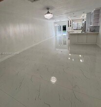 18908 Bob-O-Link Dr in Hialeah, FL - Building Photo - Building Photo