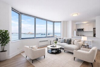 1735 York Ave, Unit 11A in New York, NY - Building Photo - Building Photo