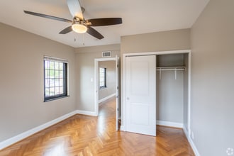 Hyde Park Terrace in Cincinnati, OH - Foto de edificio - Building Photo