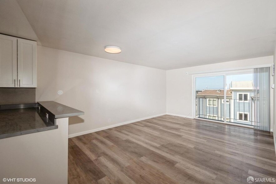 646 Corbett Ave, Unit 305 in San Francisco, CA - Foto de edificio