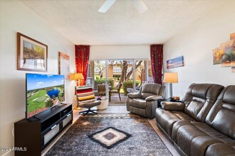 6125 E Indian School Rd in Scottsdale, AZ - Building Photo - Building Photo