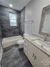 14 E Back St in Savannah, GA - Building Photo - Building Photo