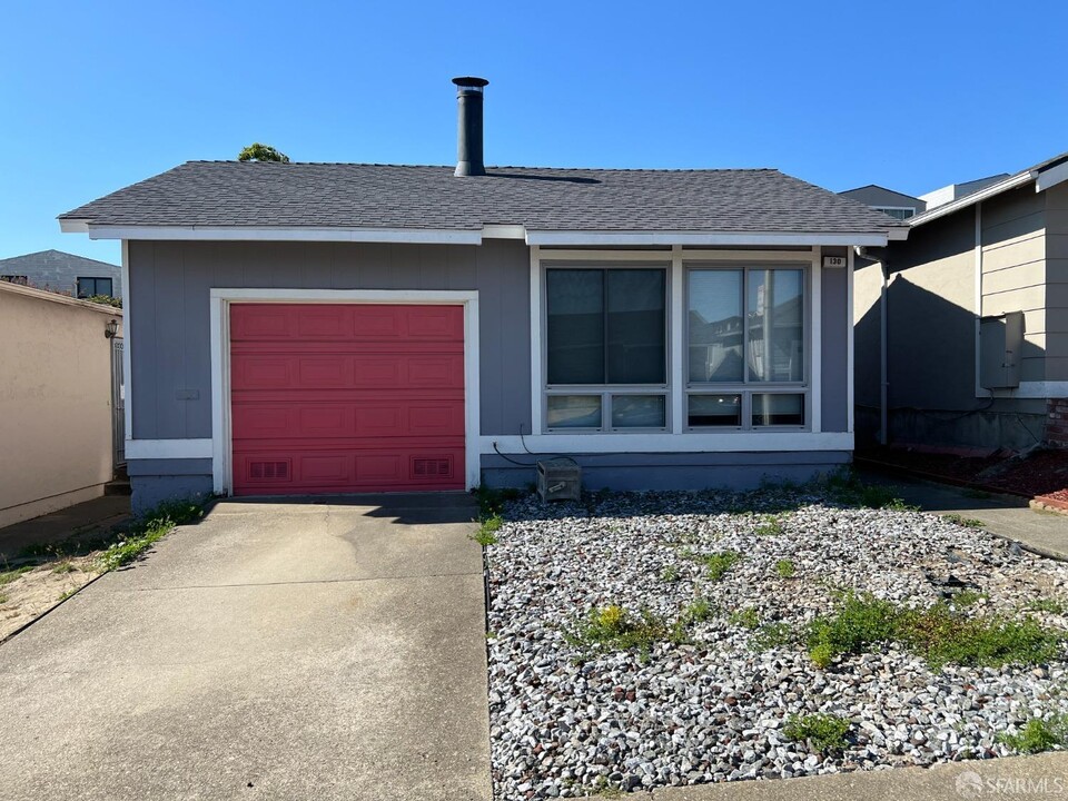 130 Plymouth Cir in Daly City, CA - Building Photo