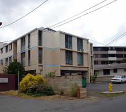 2738 Kaaha St in Honolulu, HI - Building Photo - Building Photo