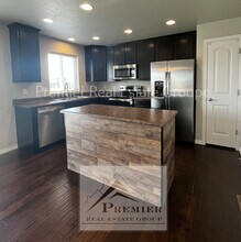 9694 Silver Stirrup Dr in Colorado Springs, CO - Building Photo - Building Photo