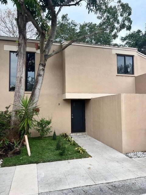1161 NW 13th St in Boca Raton, FL - Building Photo