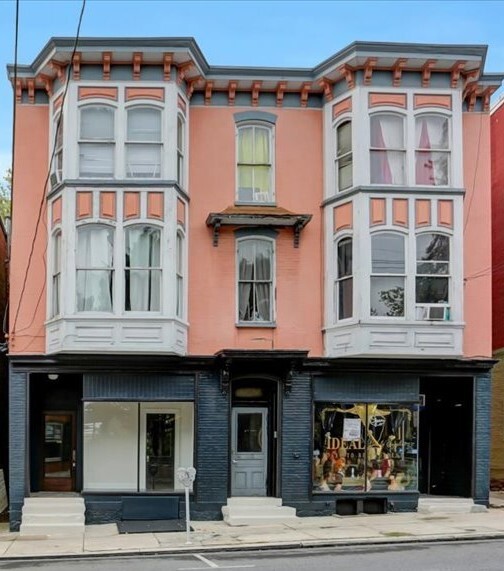 132 Lincoln Way W, Unit Apt.4B