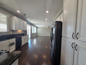 2430 Newberry St in Rosamond, CA - Building Photo - Building Photo