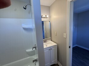 1107 Sale Ave in Louisville, KY - Building Photo - Building Photo